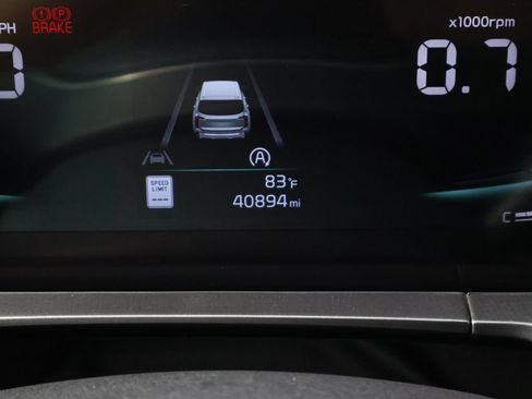 Used 2025 Kia Telluride S FWD image 31