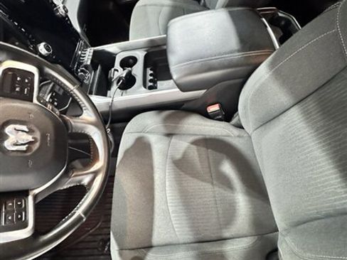 Used 2022 RAM 2500 Big Horn w/ Night Edition AWD/4WD image 9