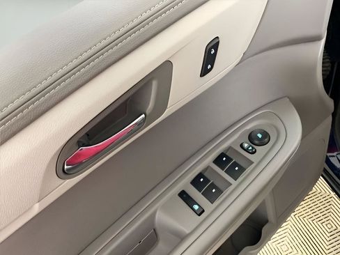 Used 2016 Chevrolet Traverse LS FWD image 30
