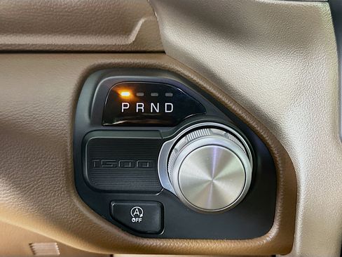 Used 2019 RAM 1500 Laramie image 24