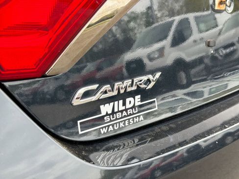 Used 2015 Toyota Camry SE w/ Moonroof Package FWD image 17
