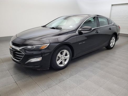 Used 2024 Chevrolet Malibu LS FWD image 2