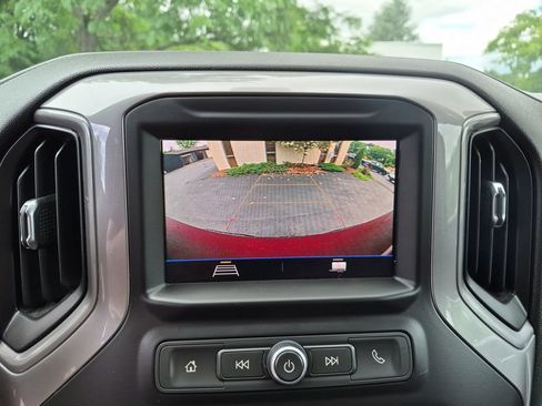 Used 2020 Chevrolet Silverado 1500 Custom Trail Boss w/ Custom Convenience Package AWD/4WD image 11