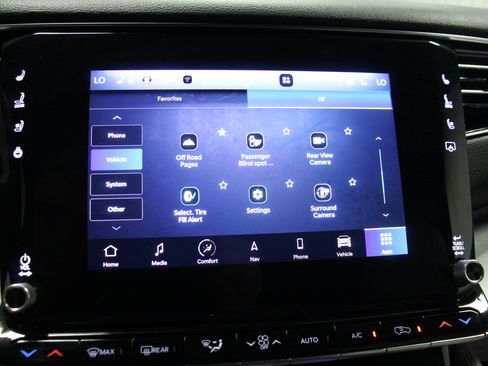 Used 2025 Jeep Wagoneer Series III image 33