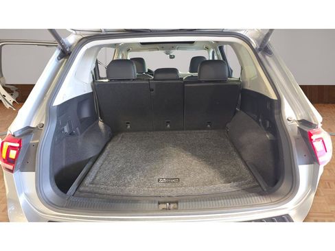 Used 2022 Volkswagen Tiguan SE image 24