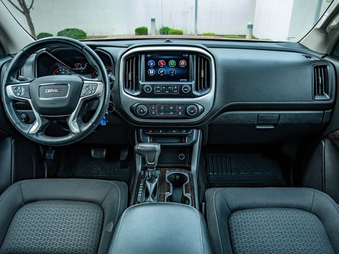 Used 2015 GMC Canyon SLE RWD image 31