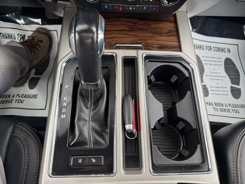 Used 2019 Ford F150 Lariat w/ Equipment Group 502A Luxury AWD/4WD image 25