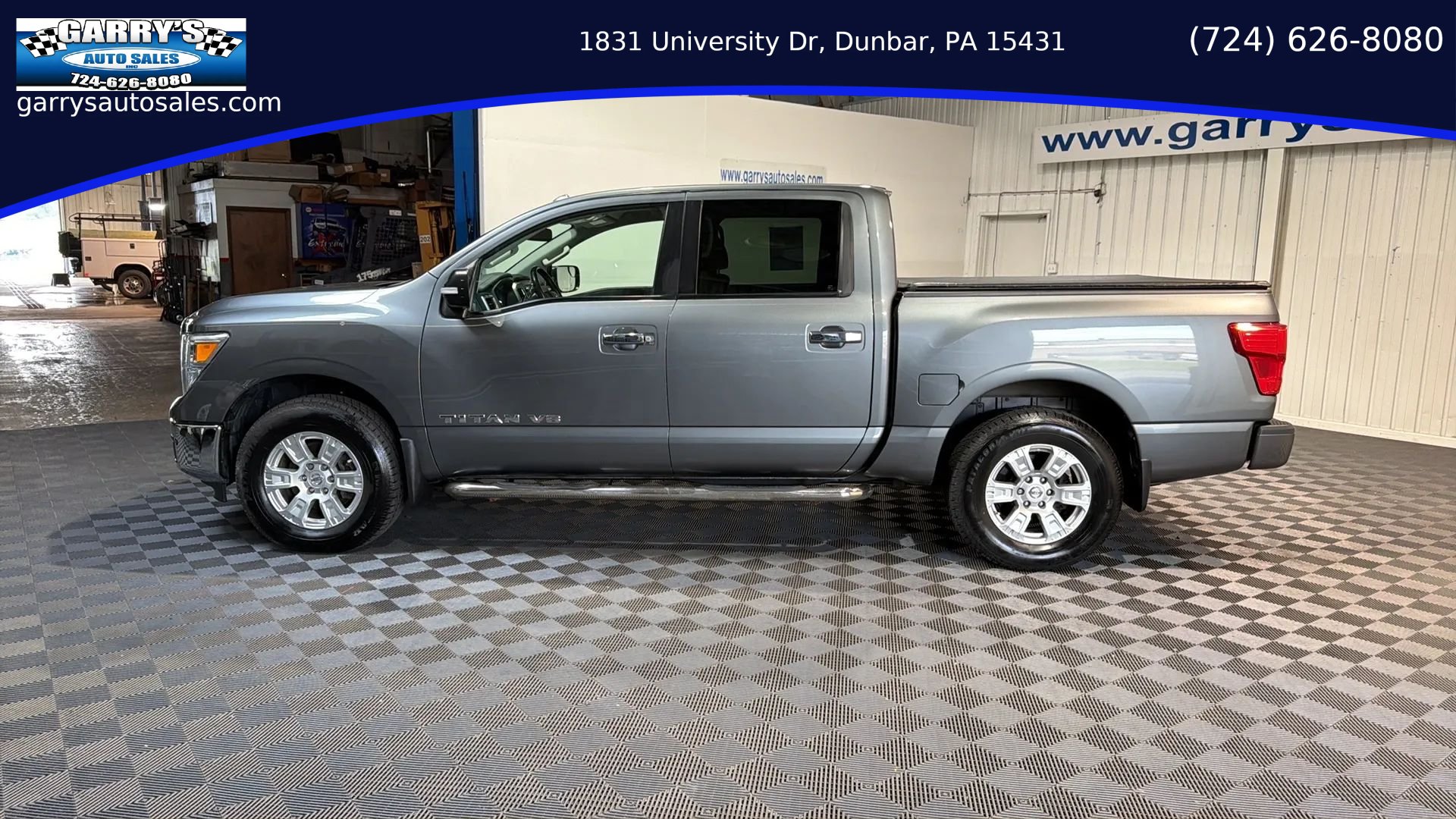 Used 2018 Nissan Titan SV w/ SV Convenience Package AWD/4WD image 9