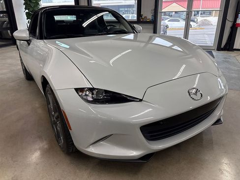Used 2016 MAZDA MX-5 Miata Grand Touring image 26