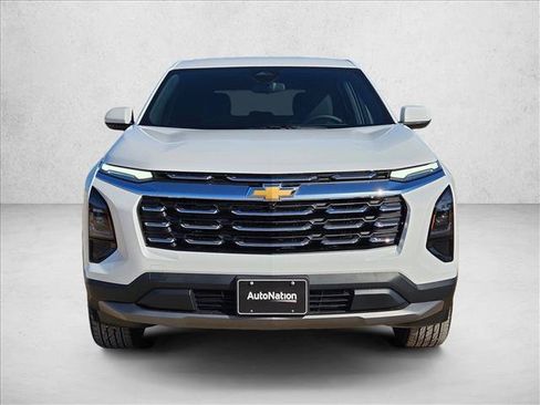 New 2027 Chevrolet Equinox LT FWD image 6