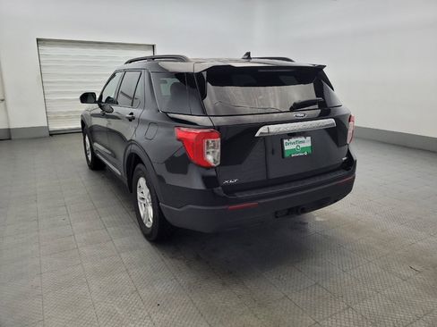 Used 2020 Ford Explorer XLT w/ Comfort Package AWD/4WD image 5