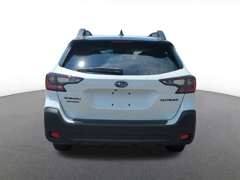 Used 2025 Subaru Outback Onyx Edition image 5