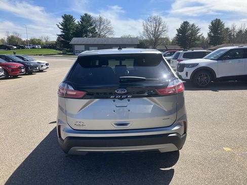 Used 2024 Ford Edge SEL w/ Convenience Package AWD/4WD image 7