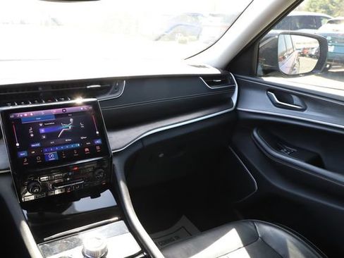 Used 2021 Jeep Grand Cherokee L Limited image 25