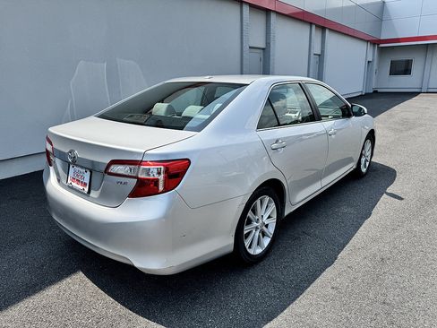 Used 2014 Toyota Camry XLE FWD image 4