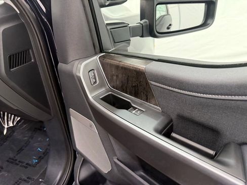 New 2025 Ford F250 Lariat w/ Lariat Ultimate Package image 19