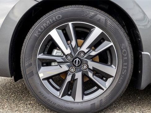 New 2025 Nissan Versa SV w/ Trunk Package image 9