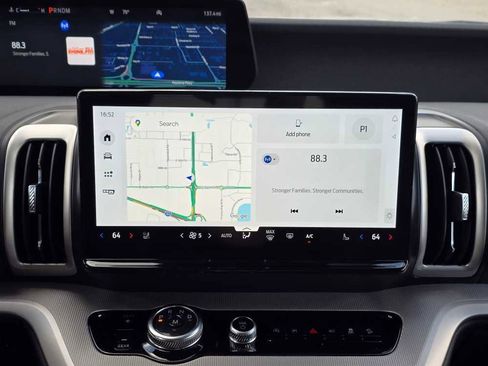 New 2026 Ford Expedition Active image 32