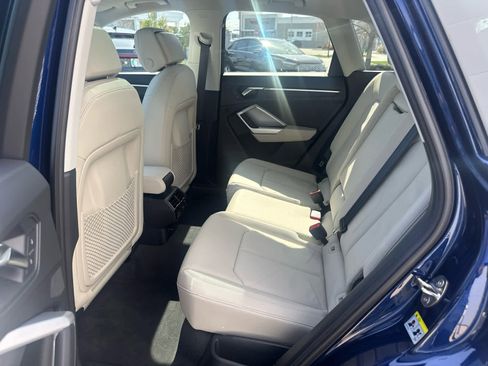 Used 2025 Audi Q3 2.0T Premium w/ Convenience Package image 17