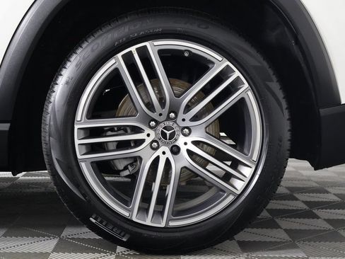 Used 2023 Mercedes-Benz GLS 450 4MATIC image 17
