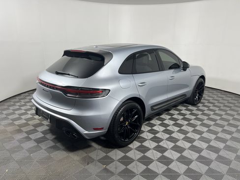 Certified 2023 Porsche Macan Turbo AWD/4WD image 7