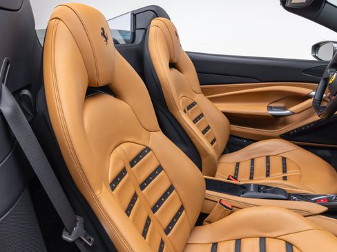 Certified 2022 Ferrari F8 Tributo RWD image 50