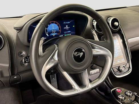 Used 2023 McLaren GT image 19