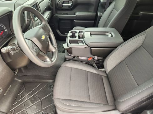 Used 2025 Chevrolet Silverado 1500 Custom image 13