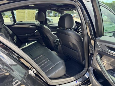 Used 2019 BMW 530i w/ M Sport Package RWD image 15
