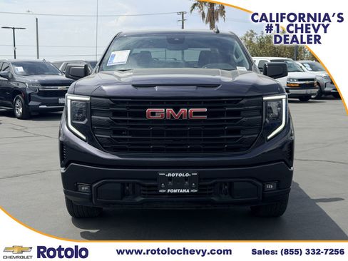 Used 2025 GMC Sierra 1500 Elevation AWD/4WD image 2