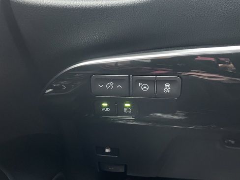 Certified 2022 Toyota Prius Limited image 25