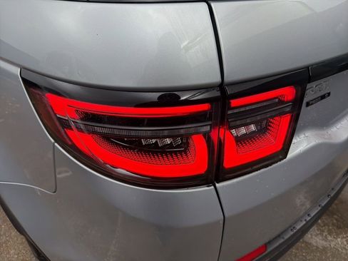 Used 2020 Land Rover Discovery Sport S image 20