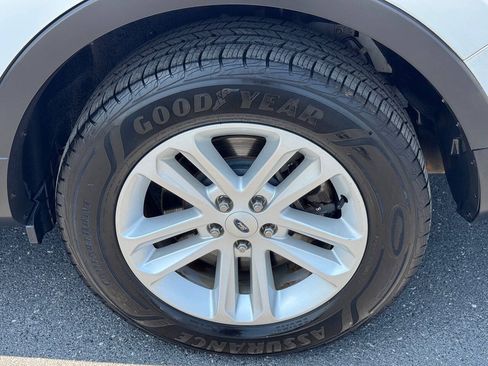 Used 2014 Ford Explorer XLT FWD image 62