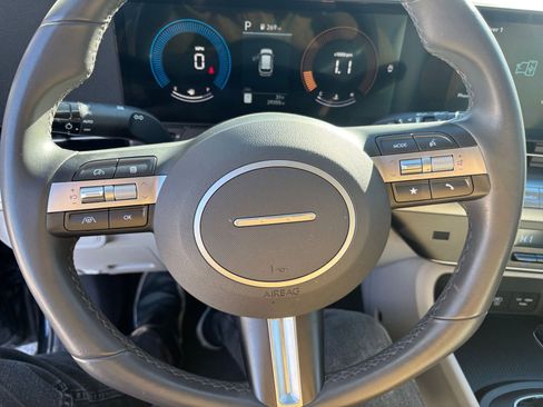 Used 2025 Hyundai Kona SEL image 25