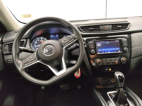 Used 2019 Nissan Rogue S AWD/4WD image 22