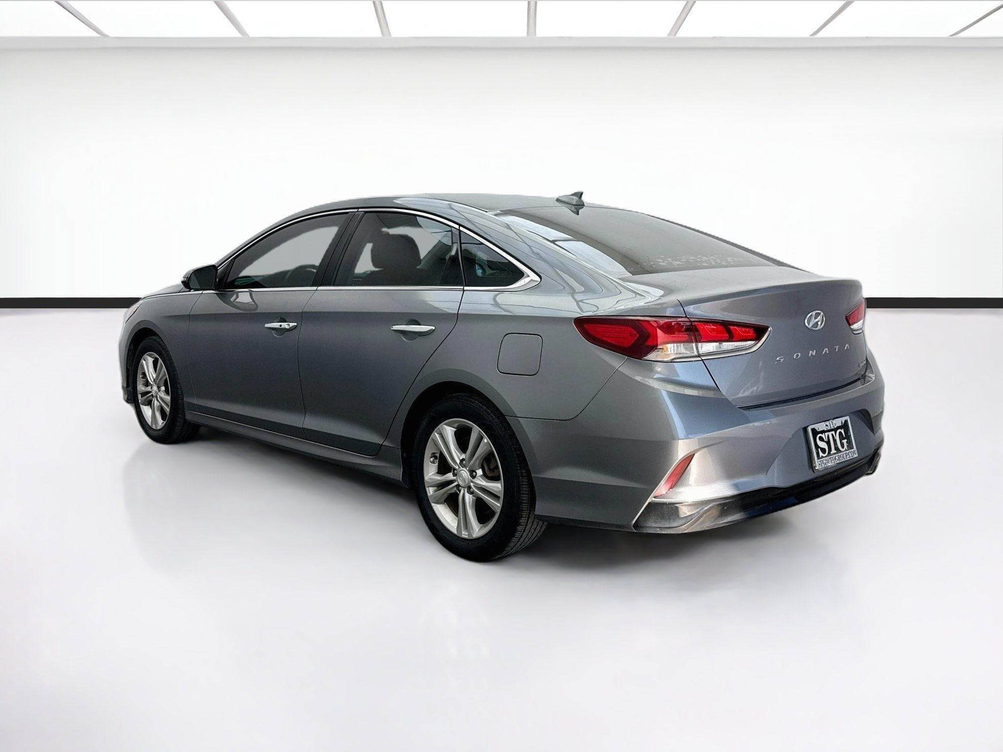Used 2019 Hyundai Sonata Limited w/ Cargo Package FWD image 6