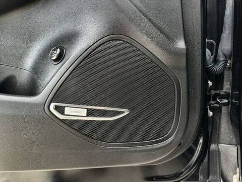 Used 2023 Buick Envision Avenir AWD/4WD image 25
