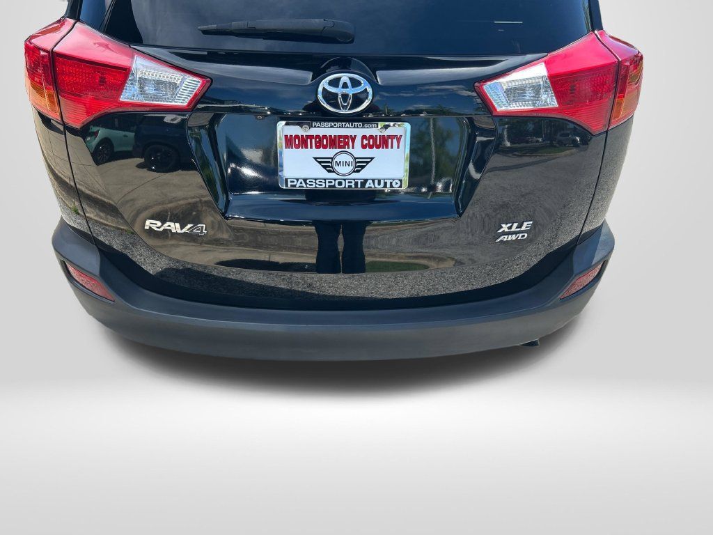 Used 2013 Toyota RAV4 XLE AWD/4WD image 27