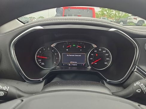 Used 2025 Chevrolet Blazer LT FWD image 7