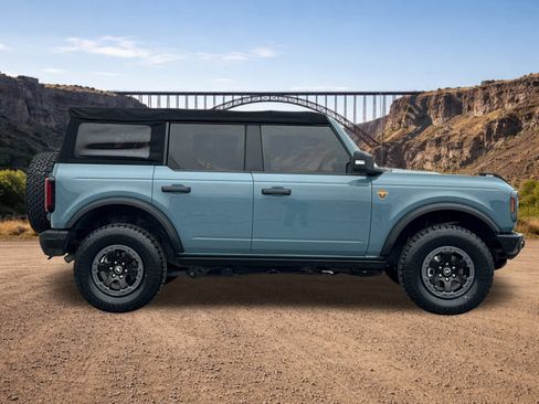 Used 2021 Ford Bronco Badlands AWD/4WD image 2