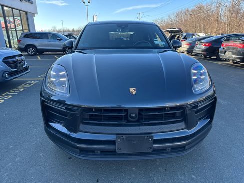 Used 2024 Porsche Macan image 8