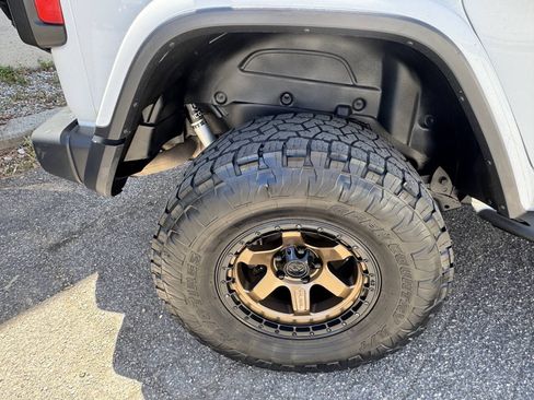 Used 2020 Jeep Wrangler Unlimited Rubicon AWD/4WD image 6