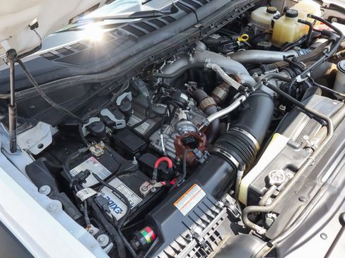 Used 2020 Ford F550 4x4 Crew Cab Super Duty image 11