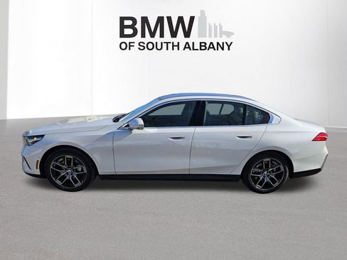 New 2026 BMW 540i xDrive image 7