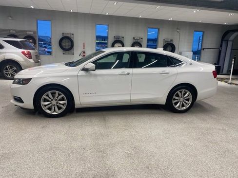 Used 2020 Chevrolet Impala LT w/ LT Convenience Package image 11