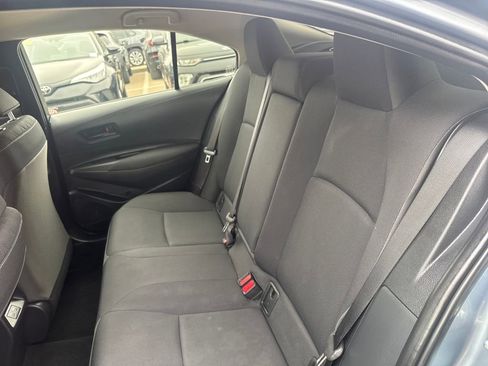 Used 2025 Toyota Corolla LE image 36