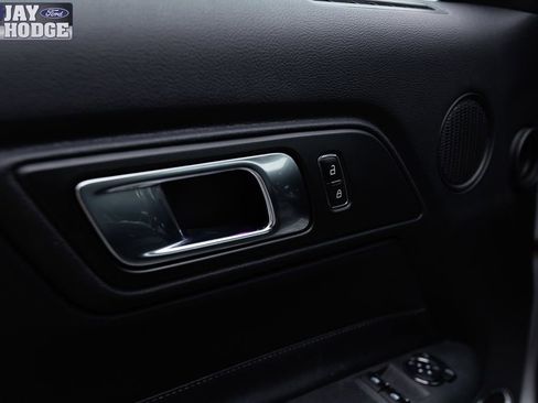 Used 2020 Ford Mustang Premium image 10
