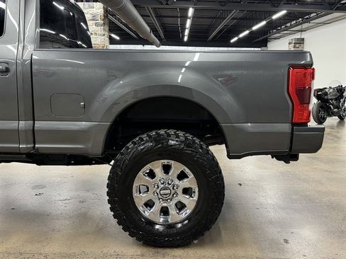 Used 2019 Ford F250 Lariat w/ Lariat Ultimate Package AWD/4WD image 8