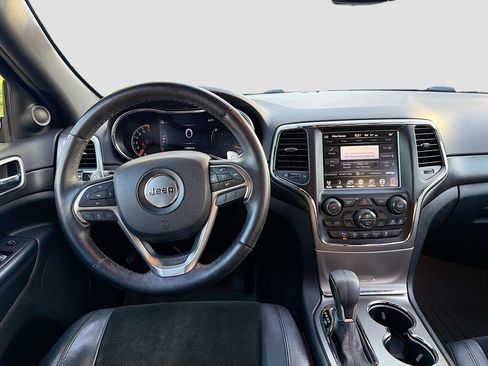 Used 2017 Jeep Grand Cherokee Altitude AWD/4WD image 17
