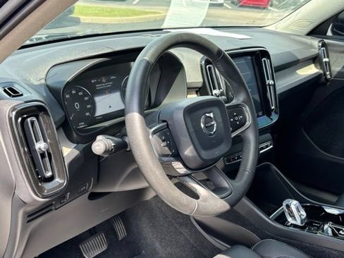 Used 2019 Volvo XC40 T5 Inscription AWD/4WD image 17
